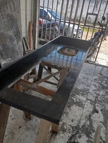 O granito e mármore baixou totalmente o preço então vem aproveitar
