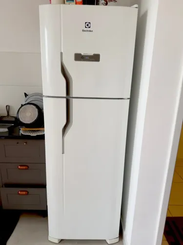 GELADEIRA ELECTROLUX DUPLEX 260L - BRANCA