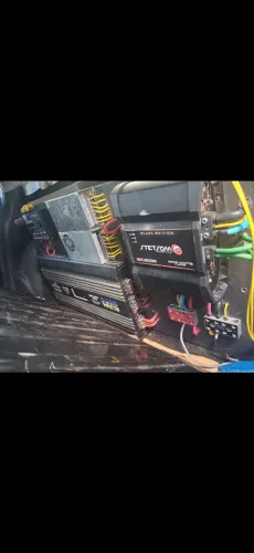 Som automotivo