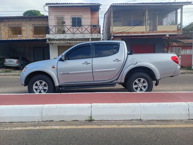 Mitsubishi L200 Triton HPE 3.2 CD TB Int.diesel AUT 2009