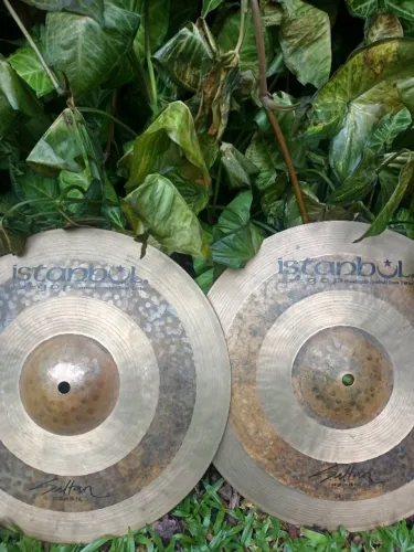 Hi hat Istanbul Agop Sultan '14 polegadas