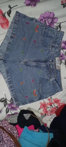 Short jeans
