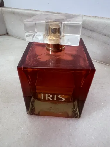 Perfume íris a avatim
