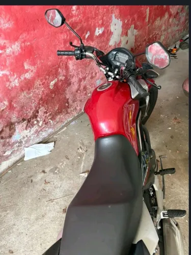 Titan 160