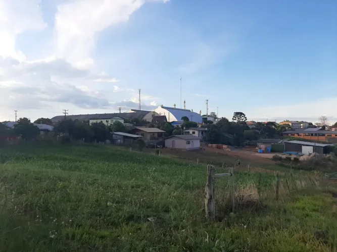 TERRENOS A VENDA PRÓXIMO AO CENTRO E A UNS 400 METROS DA COTRIEL ARMAZÉNS EM CAMPOS BORGES