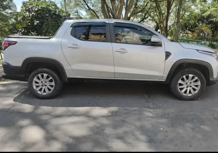Fiat Strada Freedom 1.3 Flex 8V CD 2023