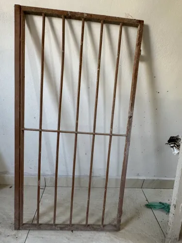 Grade para janela 50 X 80 cm