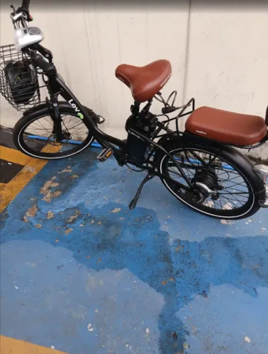 bicicleta elétrica Leve apenas 5 meses e 470 kms nova !!