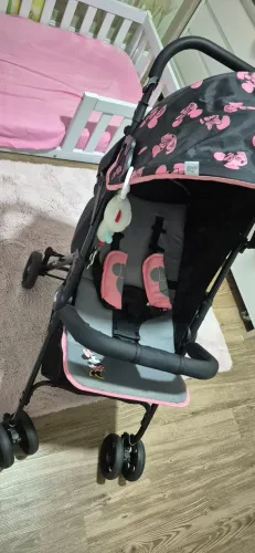 Carrinho de Bebê Minnie