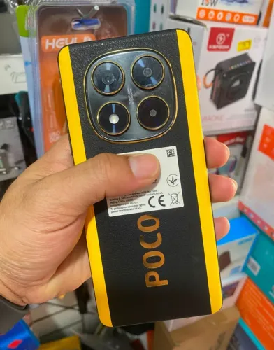 Celular poço X7 512 armazenamento 12 ram bem novinho do meu uso com caixa