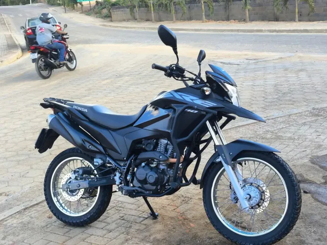 XRE 190 PRETA SEMI NOVA UNICO DONO