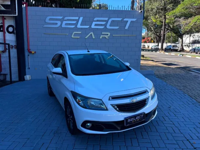 Chevrolet Onix Hatch LTZ 1.4 8V Flex Mec. 4P 2014