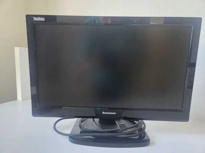 Monitor Lenovo ThinkVision 19? LED