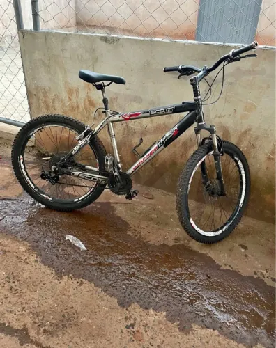 Bike 26 Scott relíquia só pega e andar freio a disco suspensão de trava bike top 