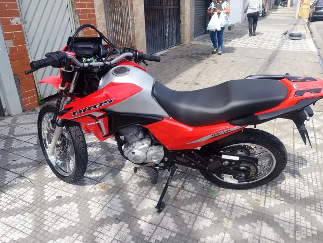 Bross 160 impecável
