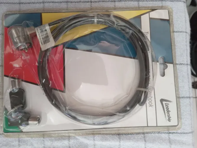 TRAVA DE SEGURANÇA P/NOTEBOOK, CABO USB X MICRO USB 1,5M E ADAPTADOR DE VÍDEO VGA P/HDMI