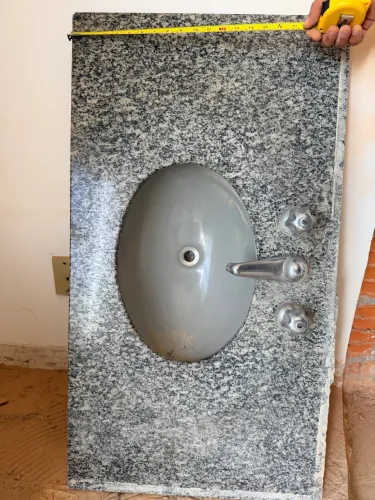 Pia de granito para banheiro