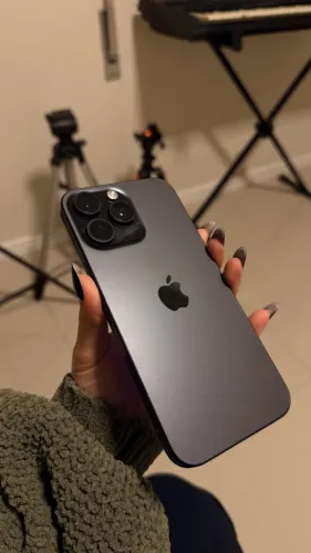 IPHONE 16 PRO MAX 512gb