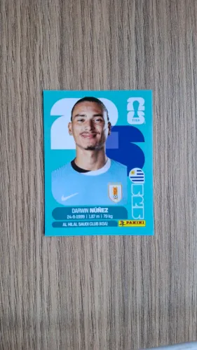 Darwin Nunes figurinha panini copa