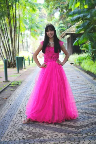 Vendo esse lindo vestido para 15 anos está em perfeito estado