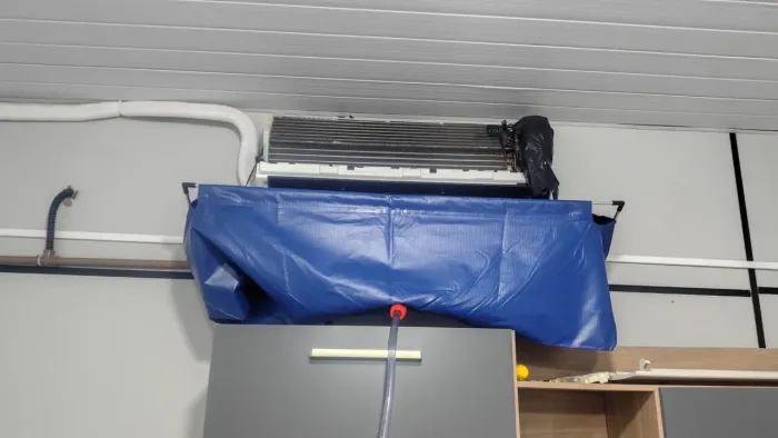 Limpeza e higienização de Ar-condicionado $250,00