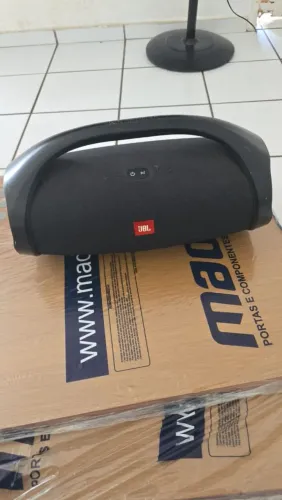 Caixa de som JBL Boombox