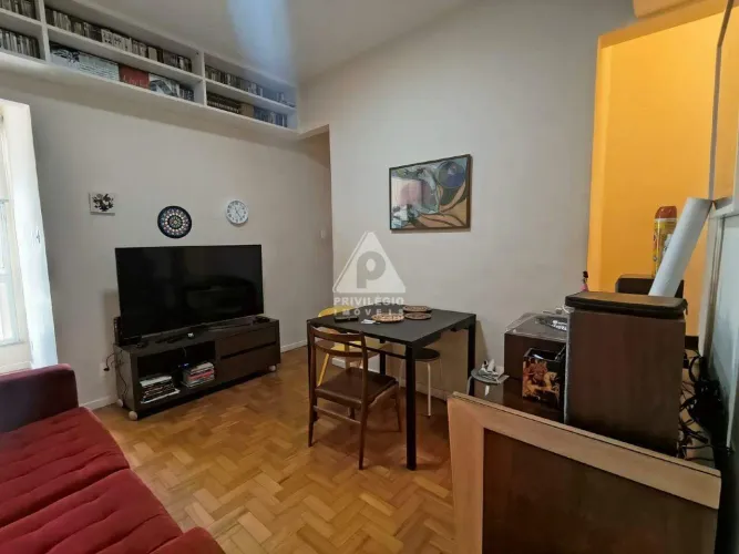 Apartamento à venda, 2 quartos, Leme - RIO DE JANEIRO/RJ