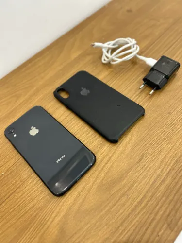 iPhone XR - 64GB
