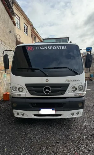Caminhão MB - Accelo 