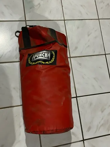 Saco de Pancada de Couro Punch