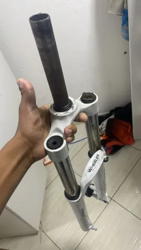 Suspensão GTA wheeler branca 357