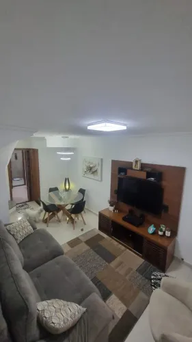 Casa de condomínio no Horto do ype