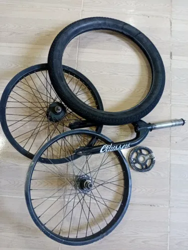 Vendo peças de BMX para manobras 