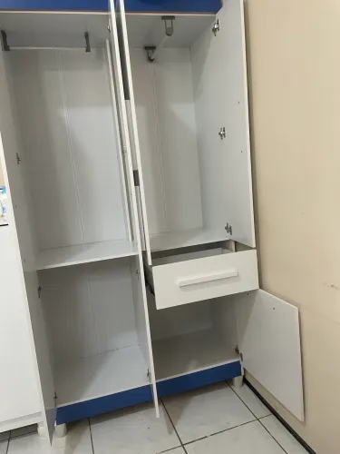 Guarda roupa infantil