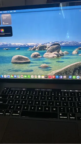 MacBook Pro Intel i9 16GB Ram 1Tb