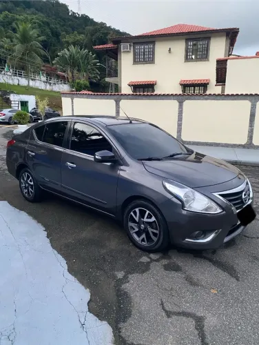 Nissan Versa Unique 1.6 16V Flexstart 4P Aut. 2017