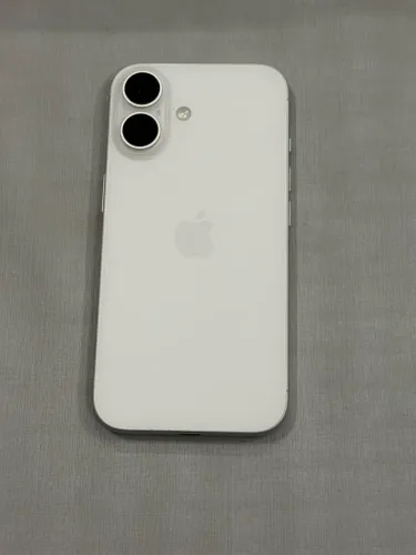 iPhone 16