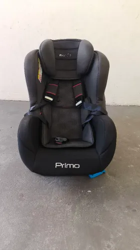 Cadeirinha veicular infantil
