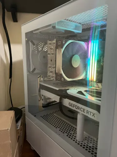 PC Gamer RTX 4070, Ryzen 5700x3d e 32GB RAM