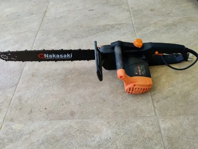 Moto Serra Elétrico - 127 Volts - Nakasaki - 1600 Watts de Potência
