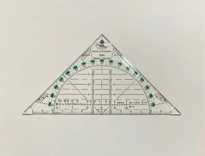 Esquadro Geométrico (modelo Faber-Castell 994) fabricado na Alemanha