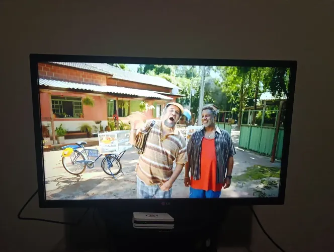 Tv 32 polegadas ( não é smartv)