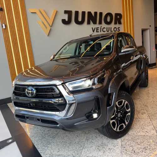 Toyota Hilux CD SRX Plus 4X4 2.8 TDI Die. Aut. 2024