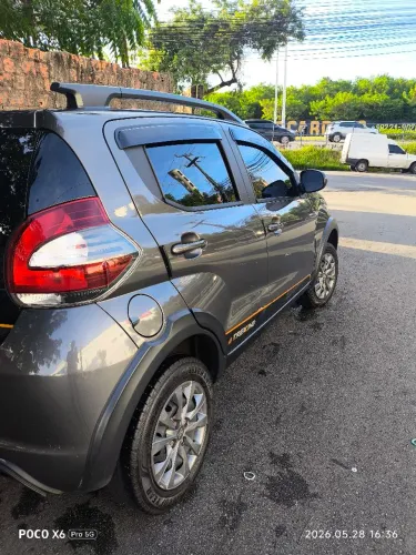 Fiat Mobi Trekking 1.0 Flex 5P 2025