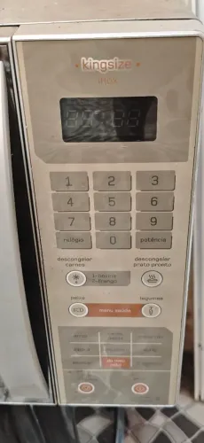 Micro-ondas Brastemp com defeito