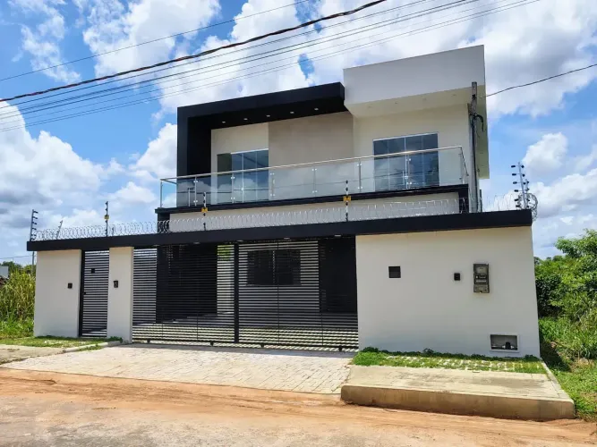 Casa para venda com 4 quartos- Caçari - Boa Vista - RR