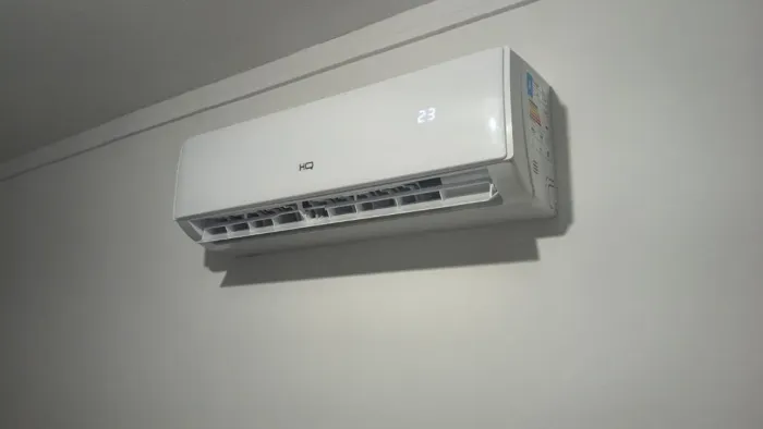 O Ar-Condicionado Split HQ Hi Wall Inverter 12.000 BTU/h Frio Monofásico