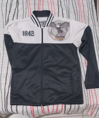 Vendo blusa Case Construction Original