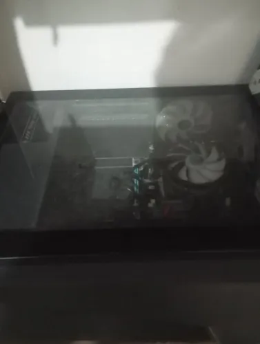 PC GAMER defeito só na fonte troco por celular ou vendo