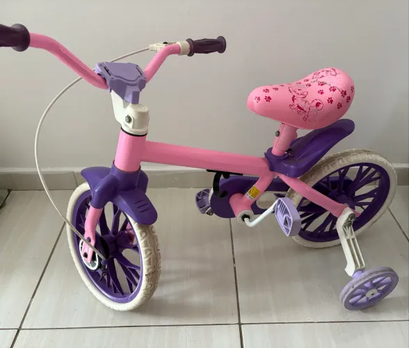 Bicicleta infantil - menina